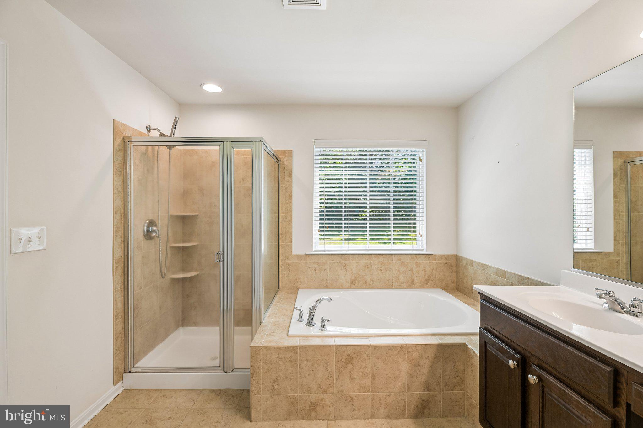 HOLBROOK ESTATES - Residential