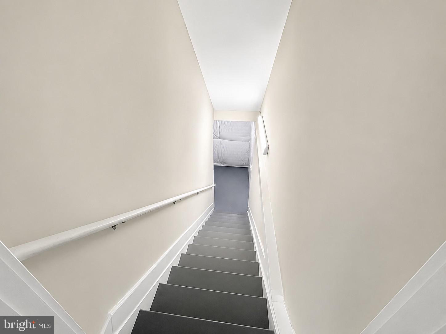 ROLAND TERRACE - Residential
