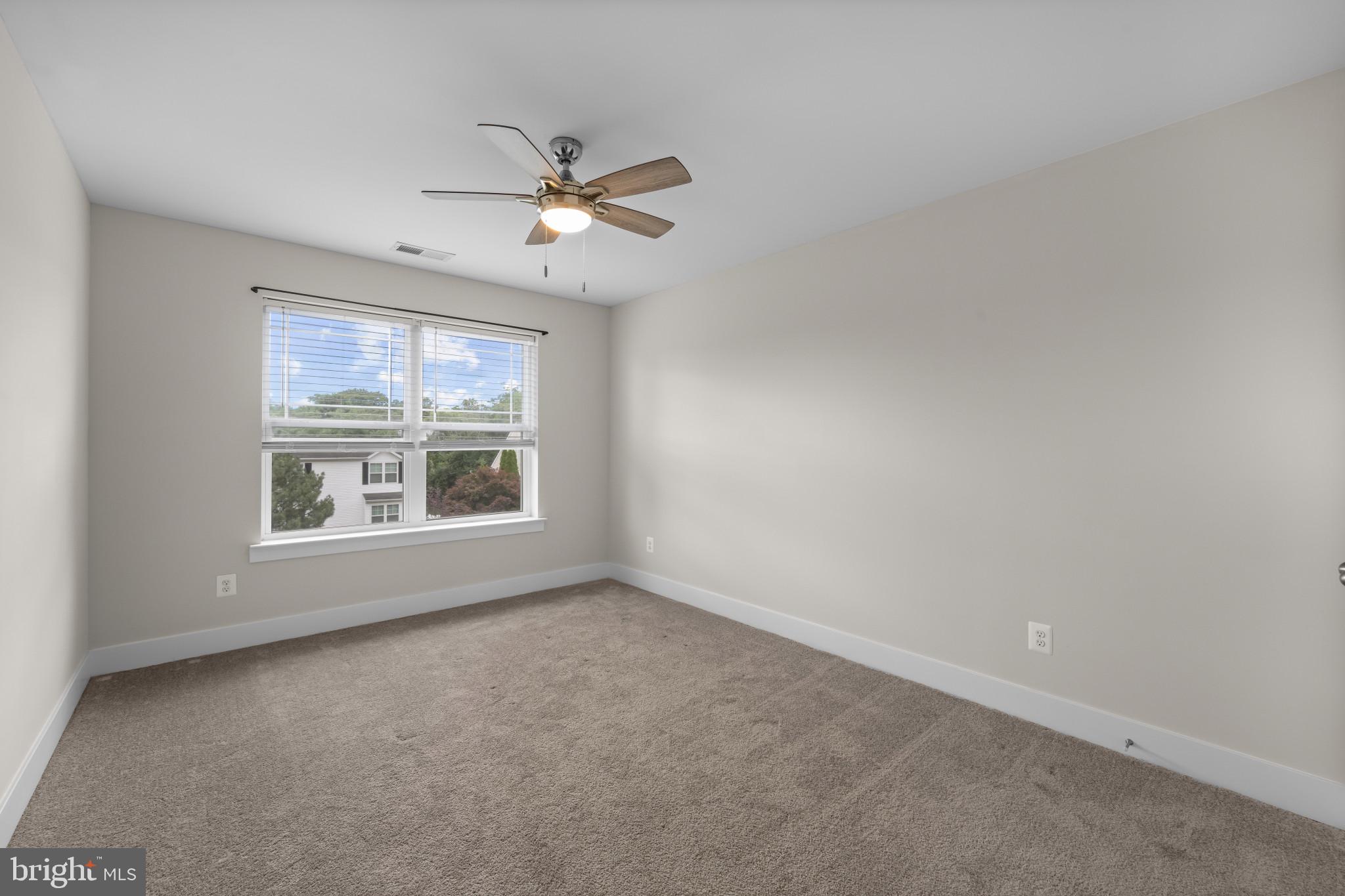 ROLAND TERRACE - Residential