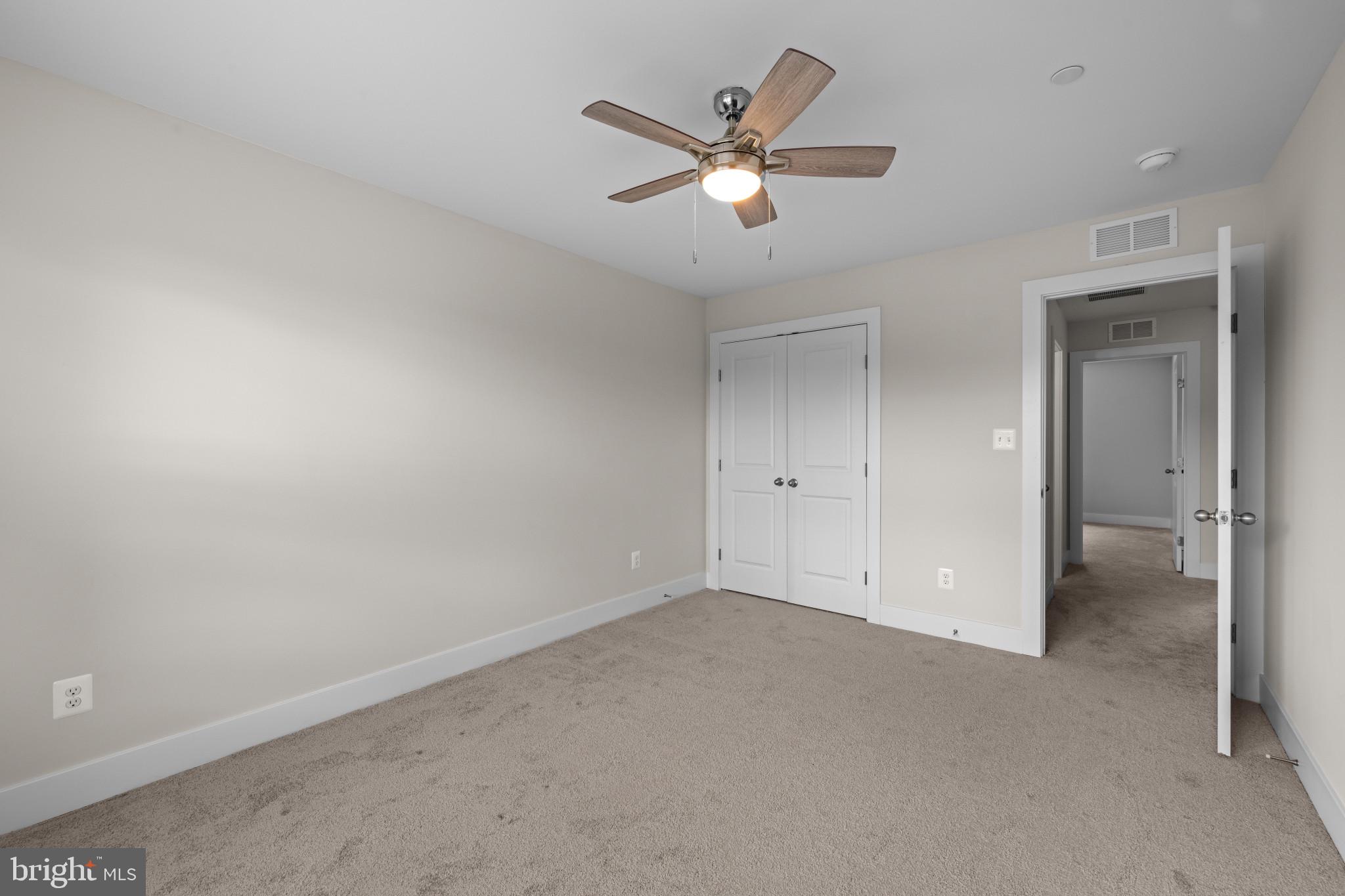 ROLAND TERRACE - Residential