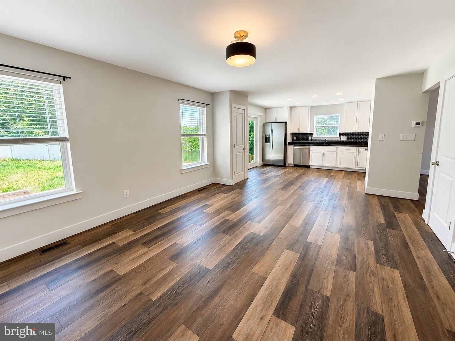 ROLAND TERRACE - Residential