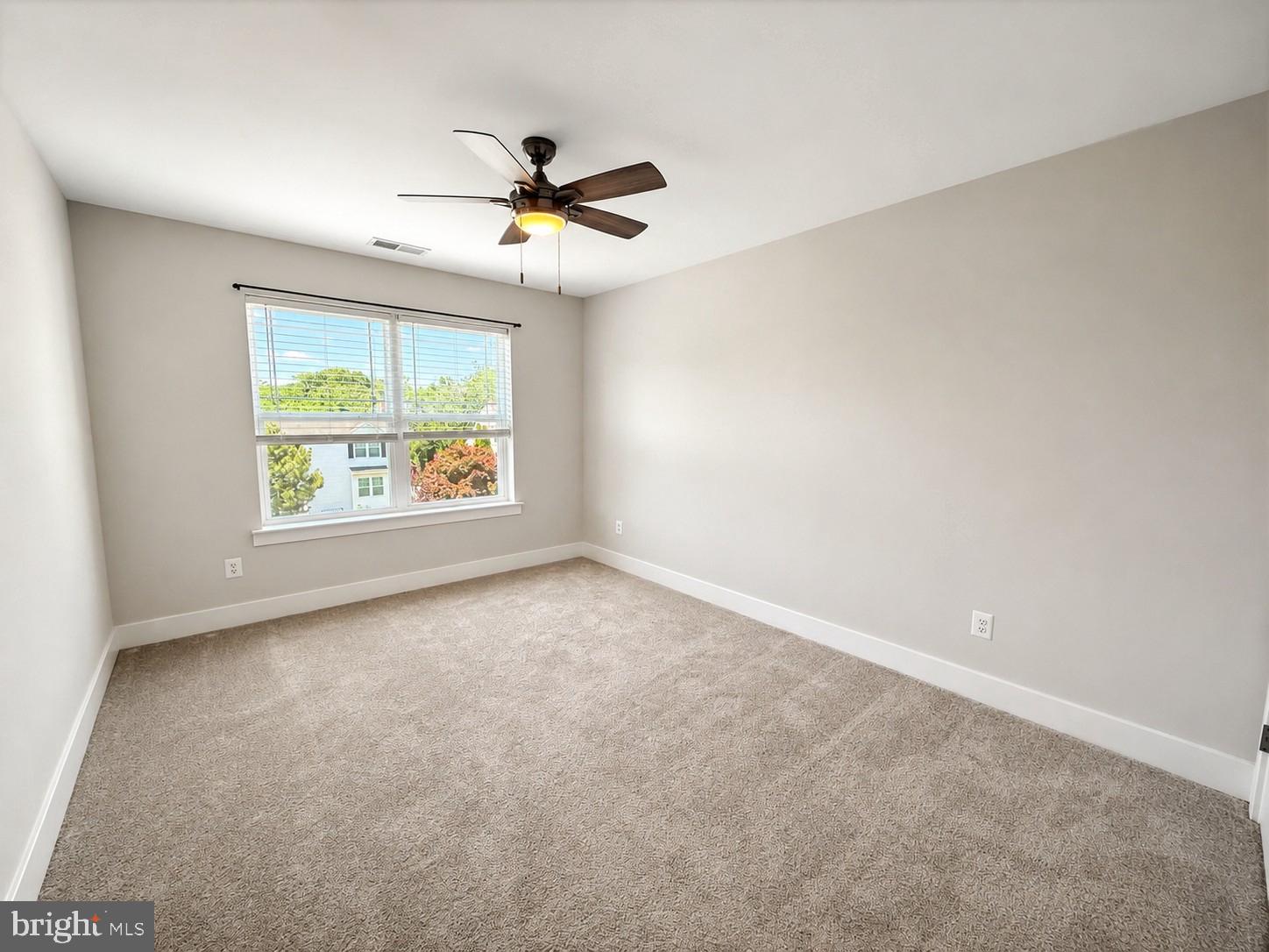 ROLAND TERRACE - Residential