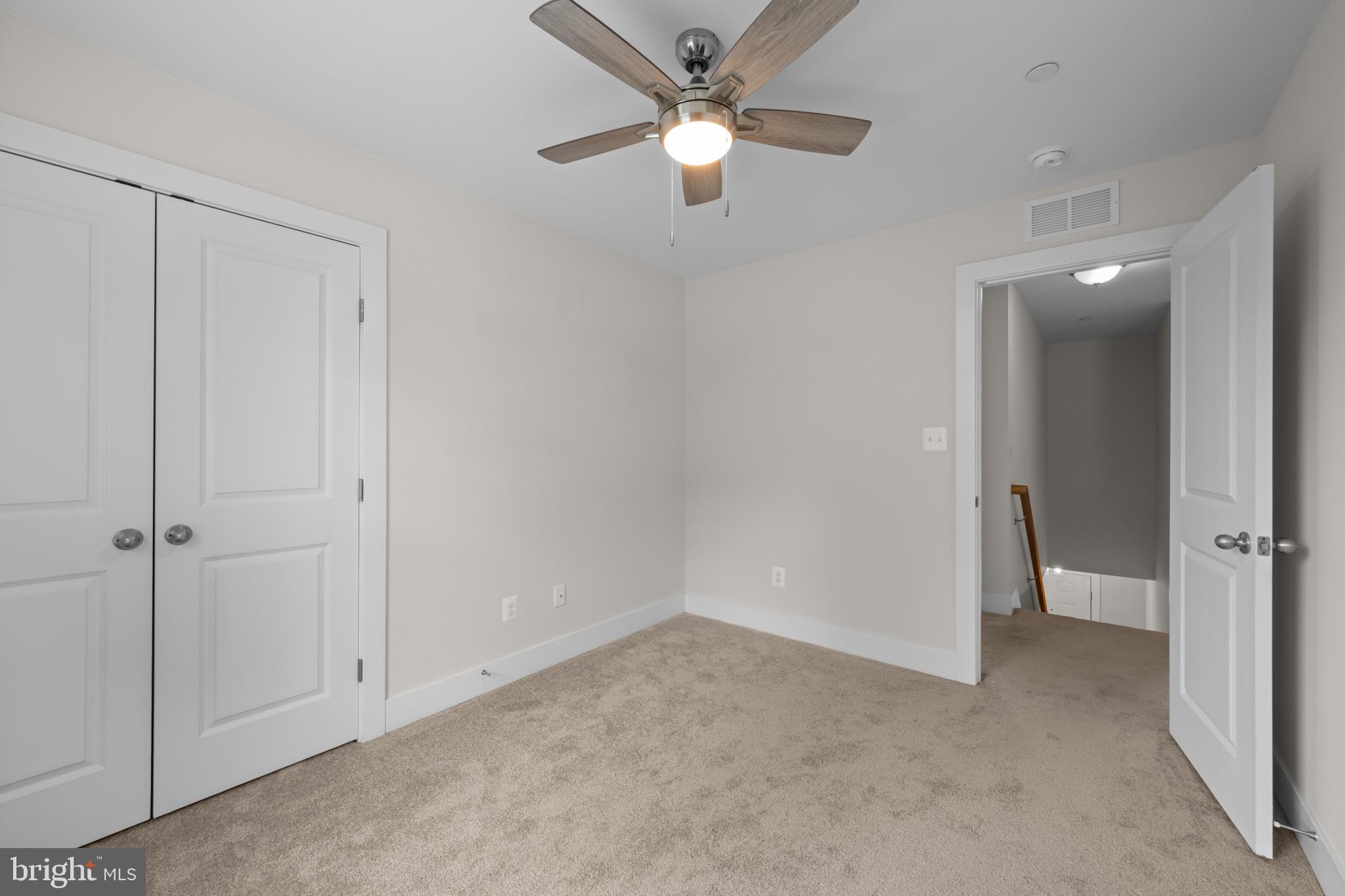 ROLAND TERRACE - Residential