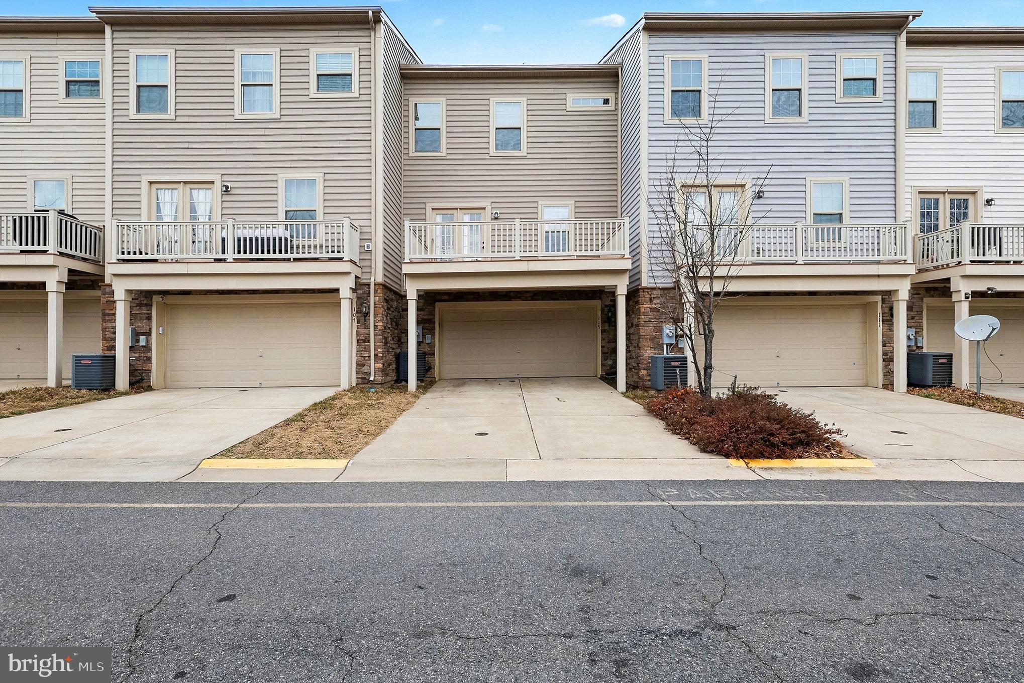 EMBREY MILL - Residential
