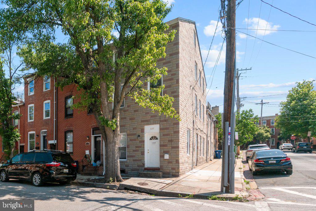 FEDERAL HILL HISTORIC DISTRICT - Residential Income