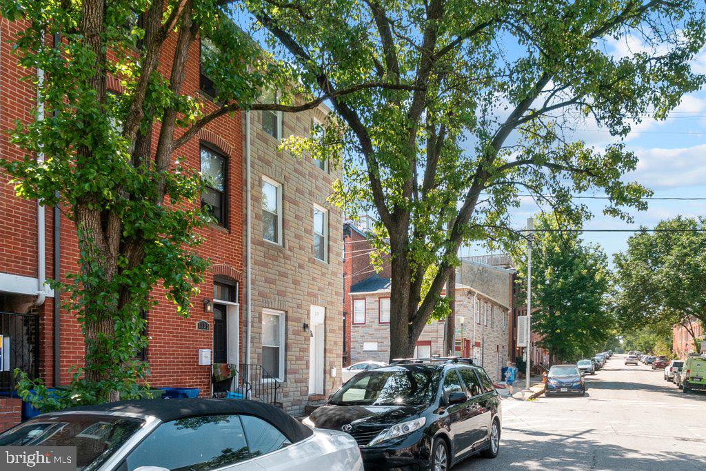 FEDERAL HILL HISTORIC DISTRICT - Residential Income