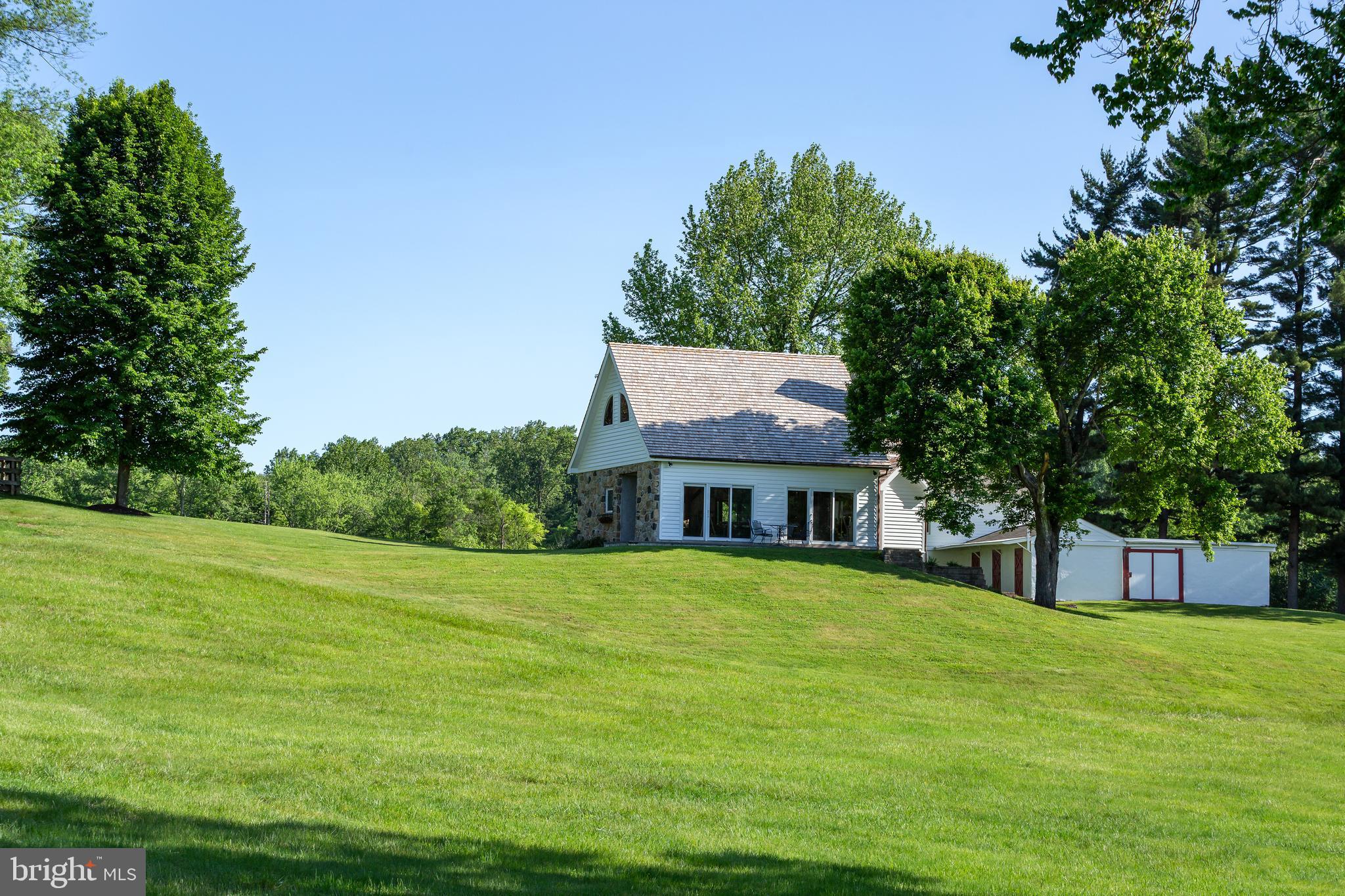 RADNOR HUNT - Residential