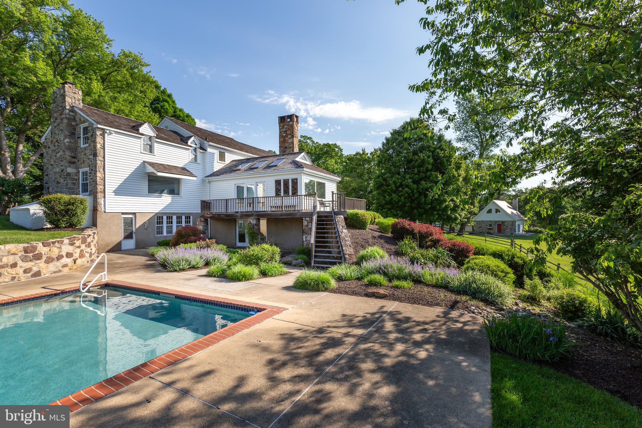 RADNOR HUNT - Residential