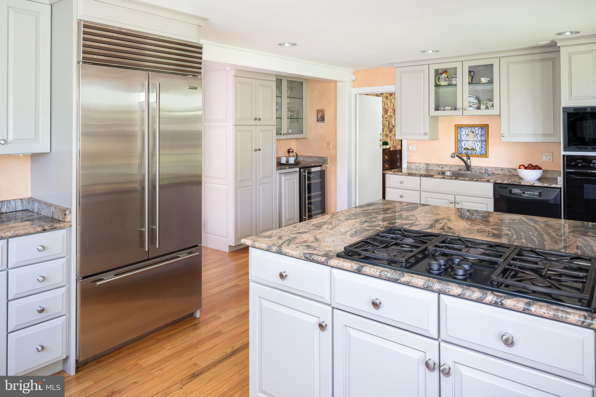 RADNOR HUNT - Residential