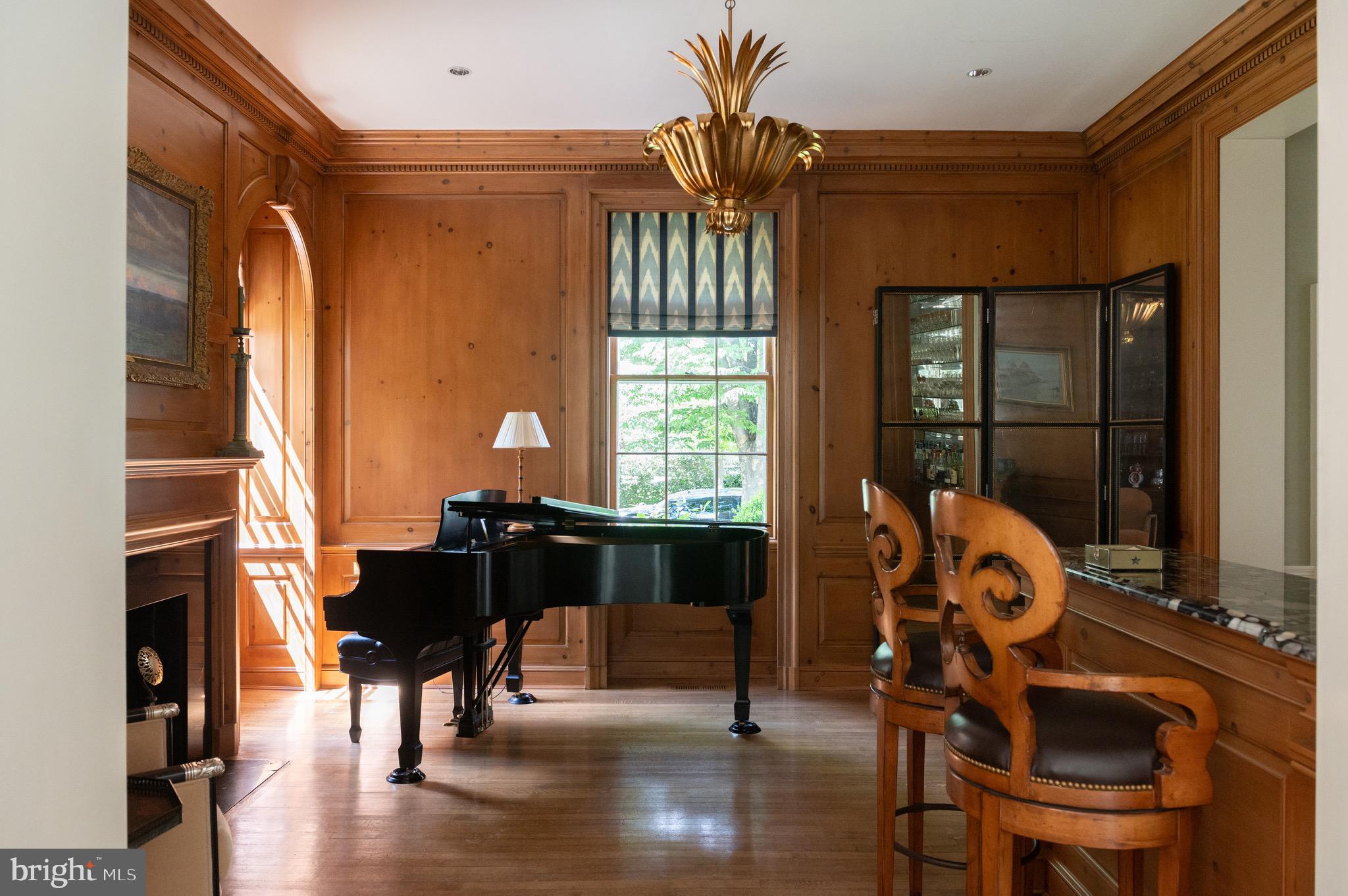 CHEVY CHASE VILLAGE - Residential