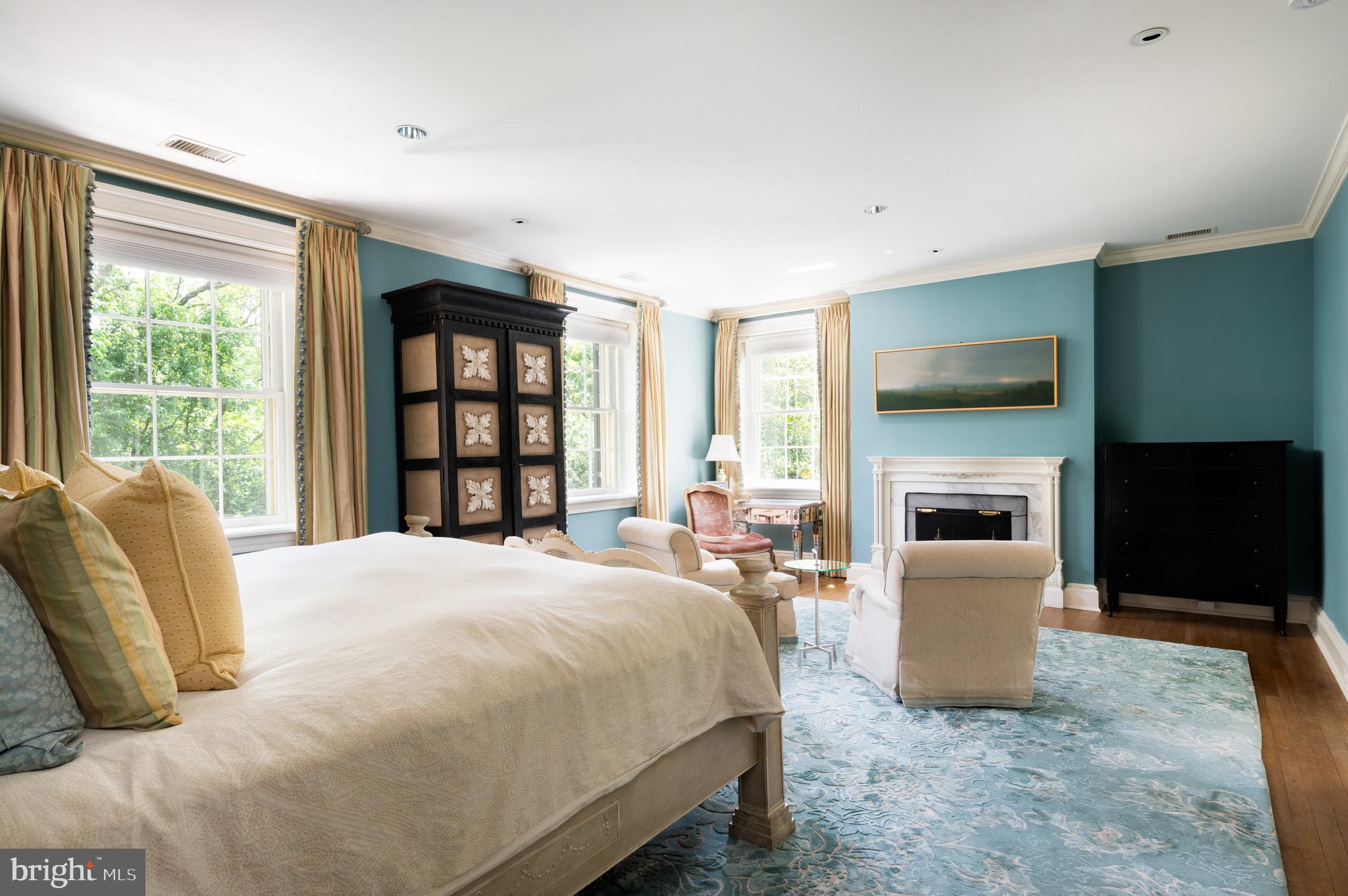 CHEVY CHASE VILLAGE - Residential