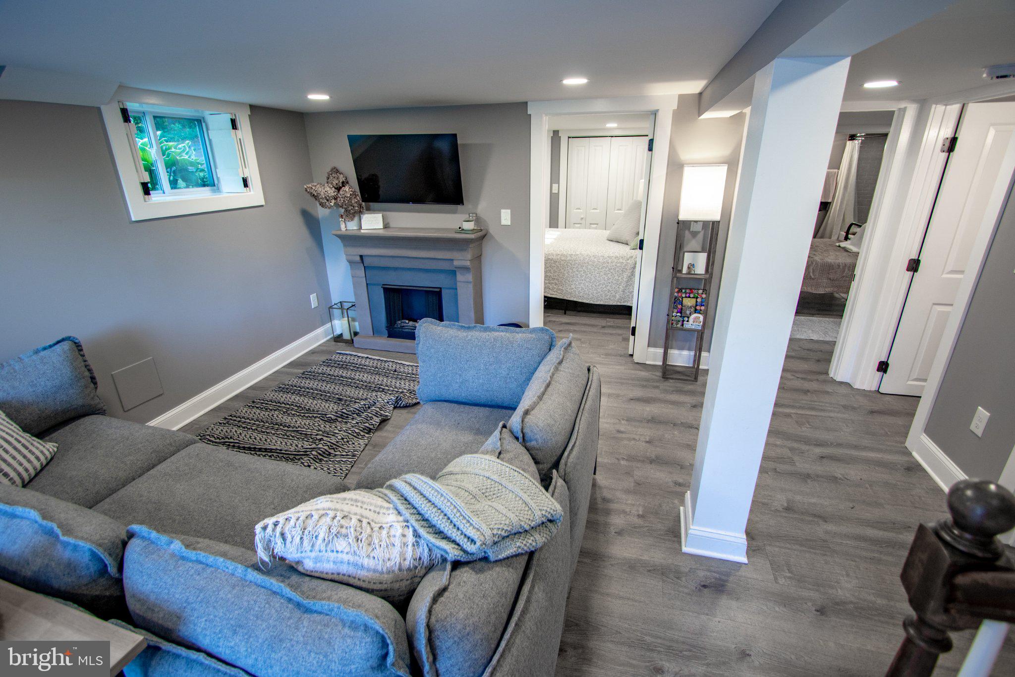 KNAUERTON - Residential