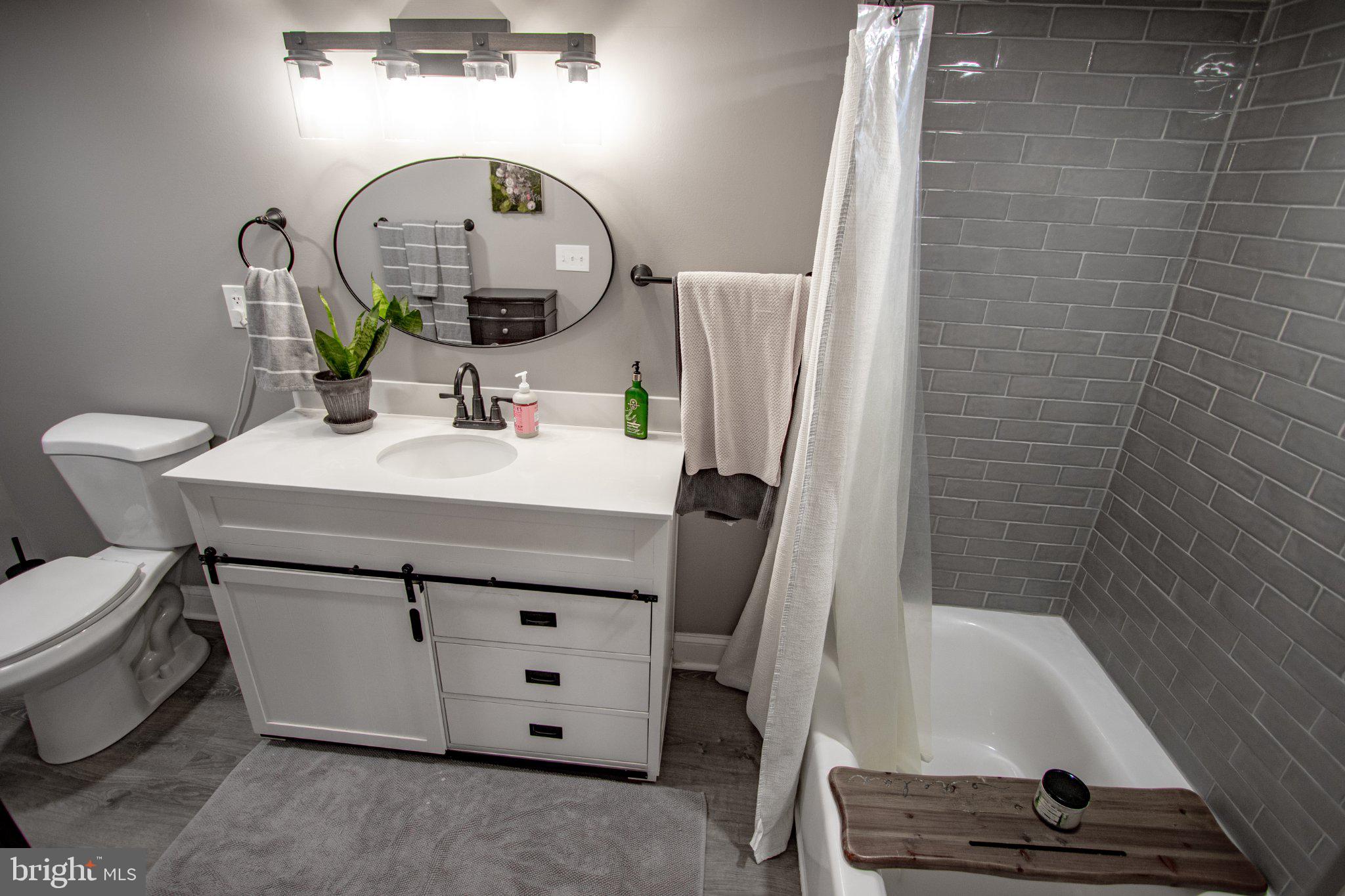 KNAUERTON - Residential