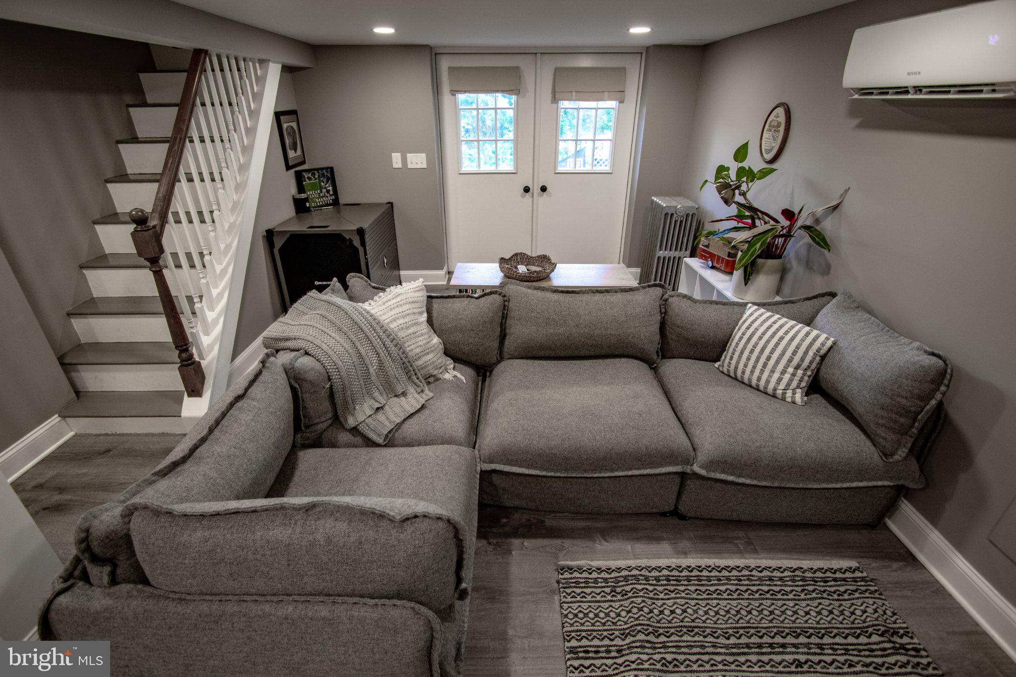 KNAUERTON - Residential