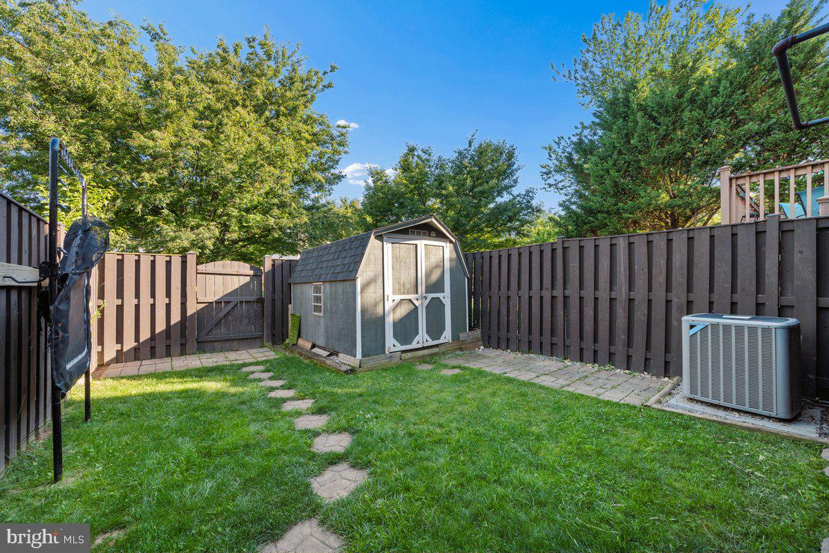 WILLOW BROOK - Residential
