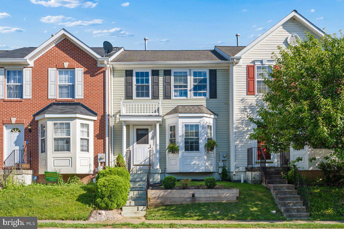 Beautiful open floor plan with large living room opening to bright updated kitchen/dining area/center island. Large master bedroom plus 2 more bedrooms upstairs. Open fully finished basement including a full bath. Enjoy the deck and fenced in backyard!  Minutes away from route 15.