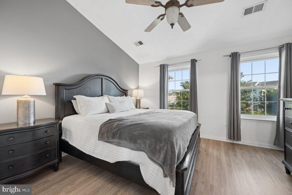 WILLOW BROOK - Residential