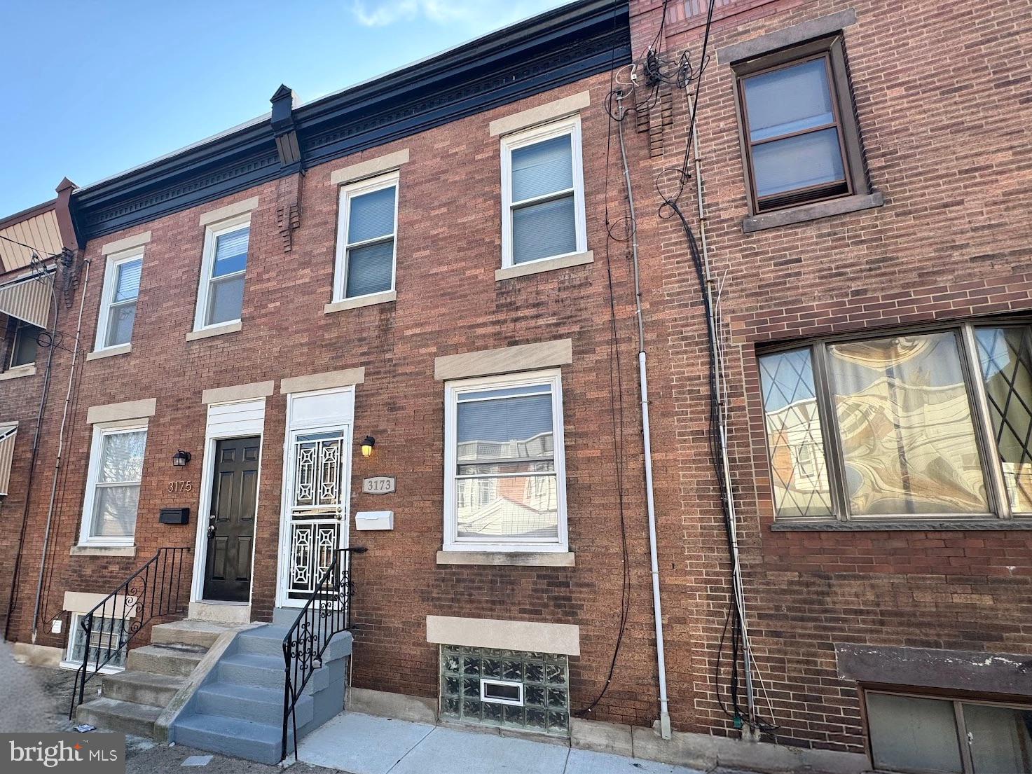PORT RICHMOND - Residential