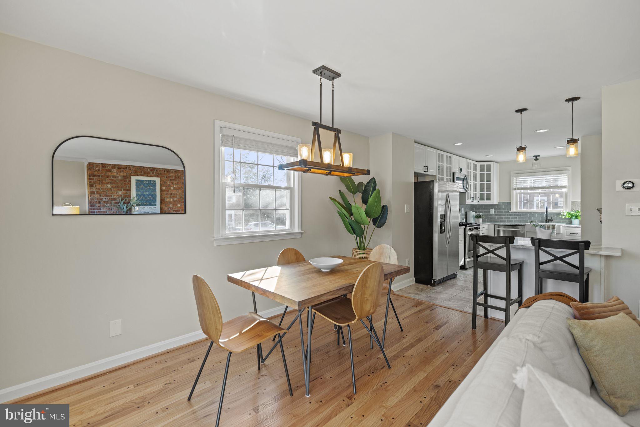 HARDWICK COURT - Residential