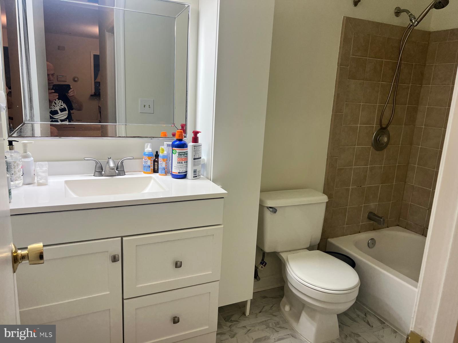 VININGS CONDO - Residential