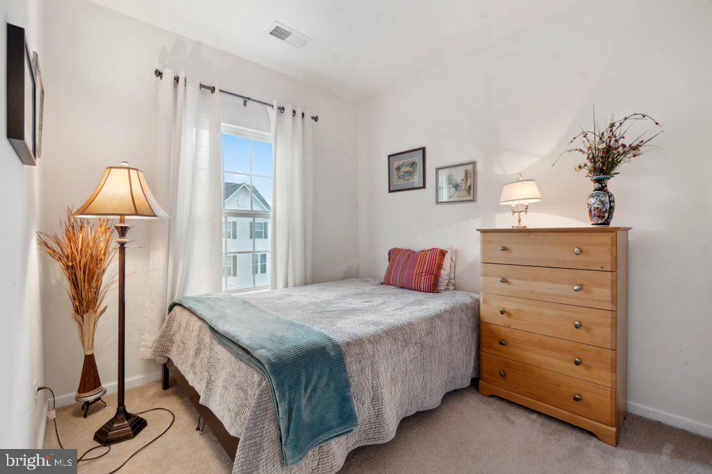 STONEGATE AT REGENTS GLEN - Residential