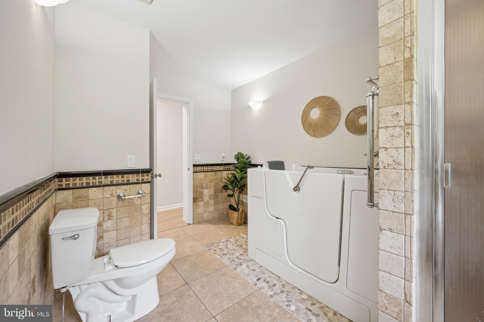 BOWLEYS QUARTERS - Residential