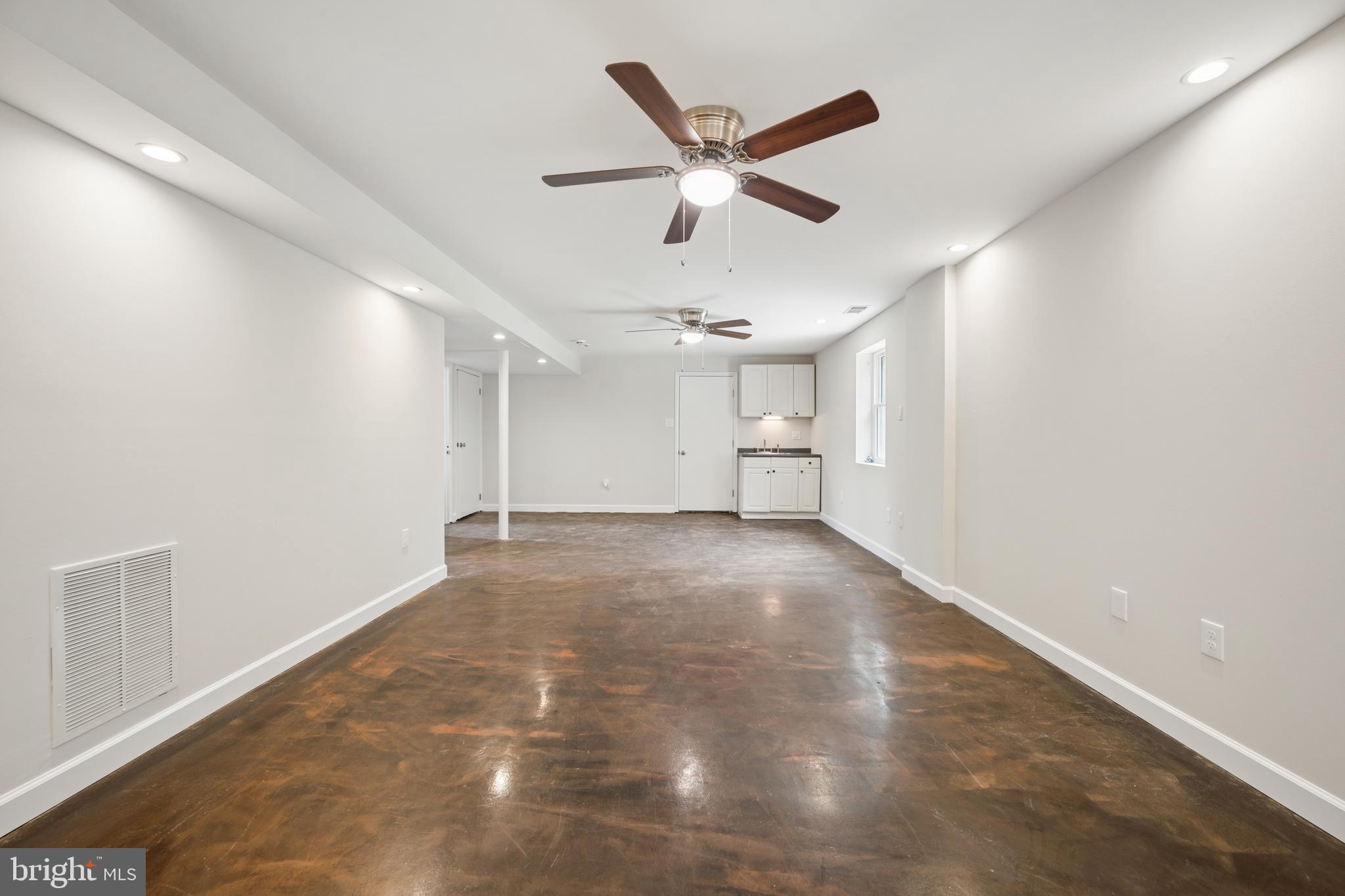 BOWLEYS QUARTERS - Residential