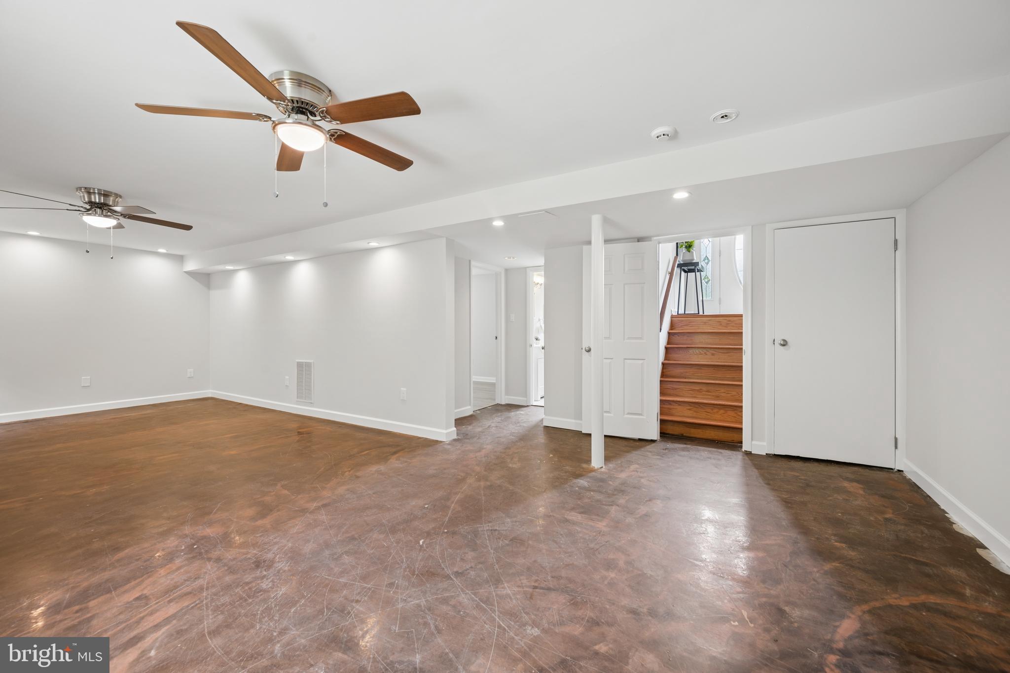 BOWLEYS QUARTERS - Residential