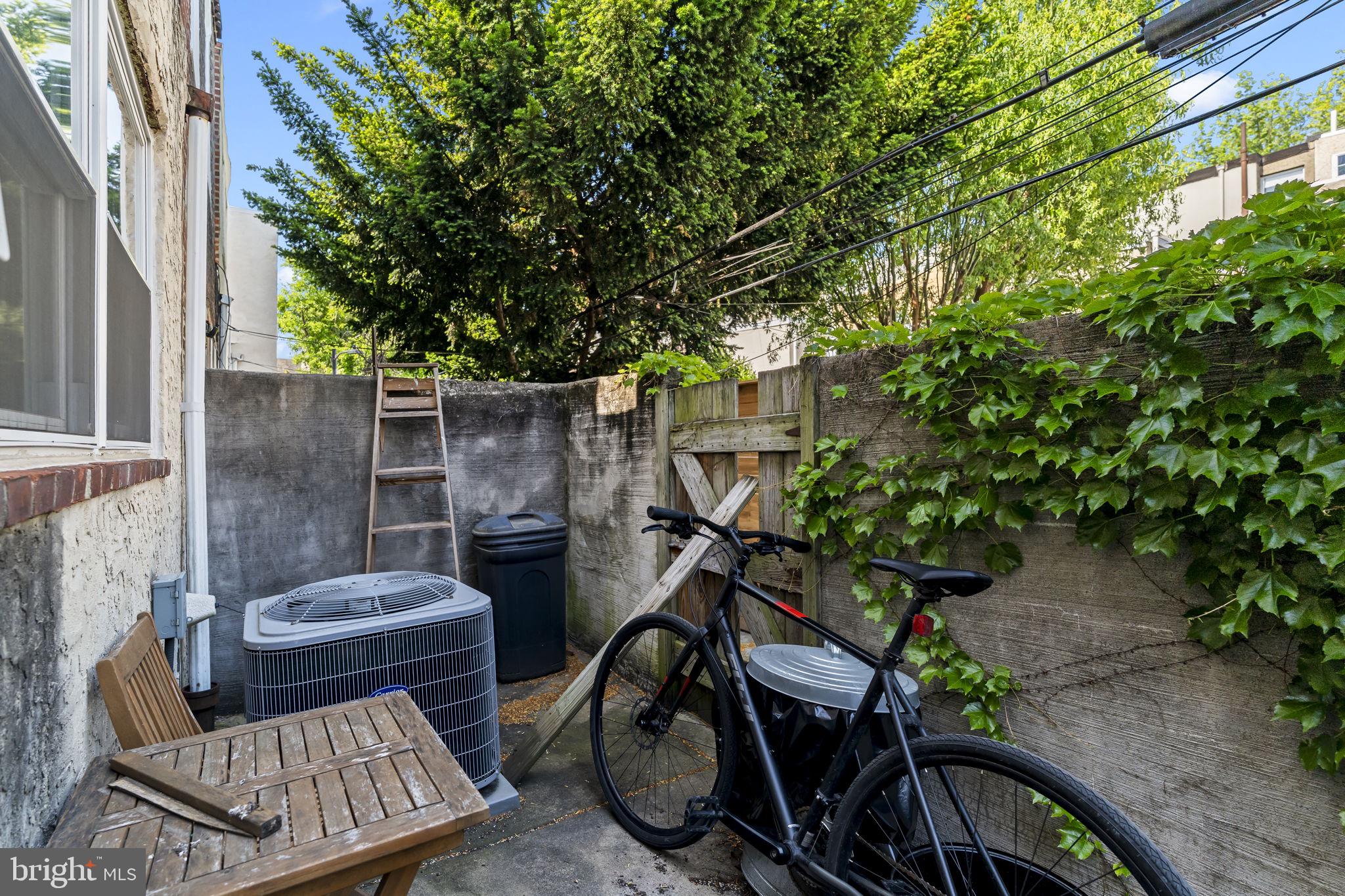 PASSYUNK SQUARE - Residential