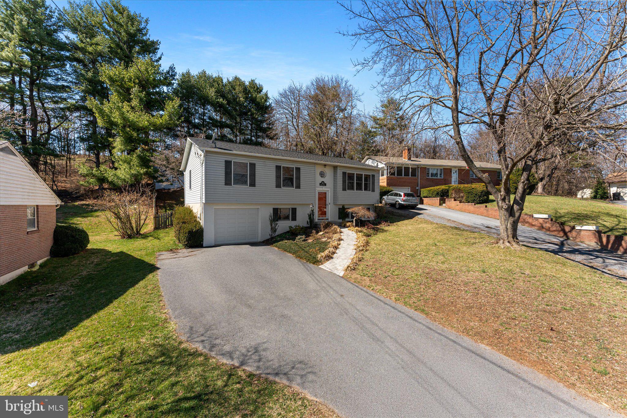 WHITACRE - Residential