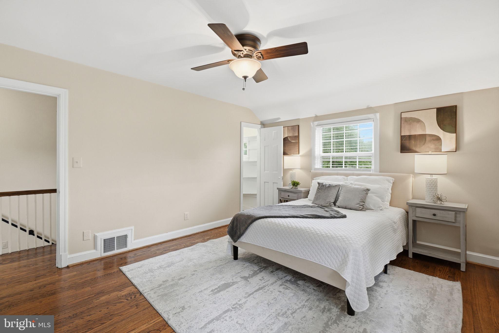 OAKCREST - Residential