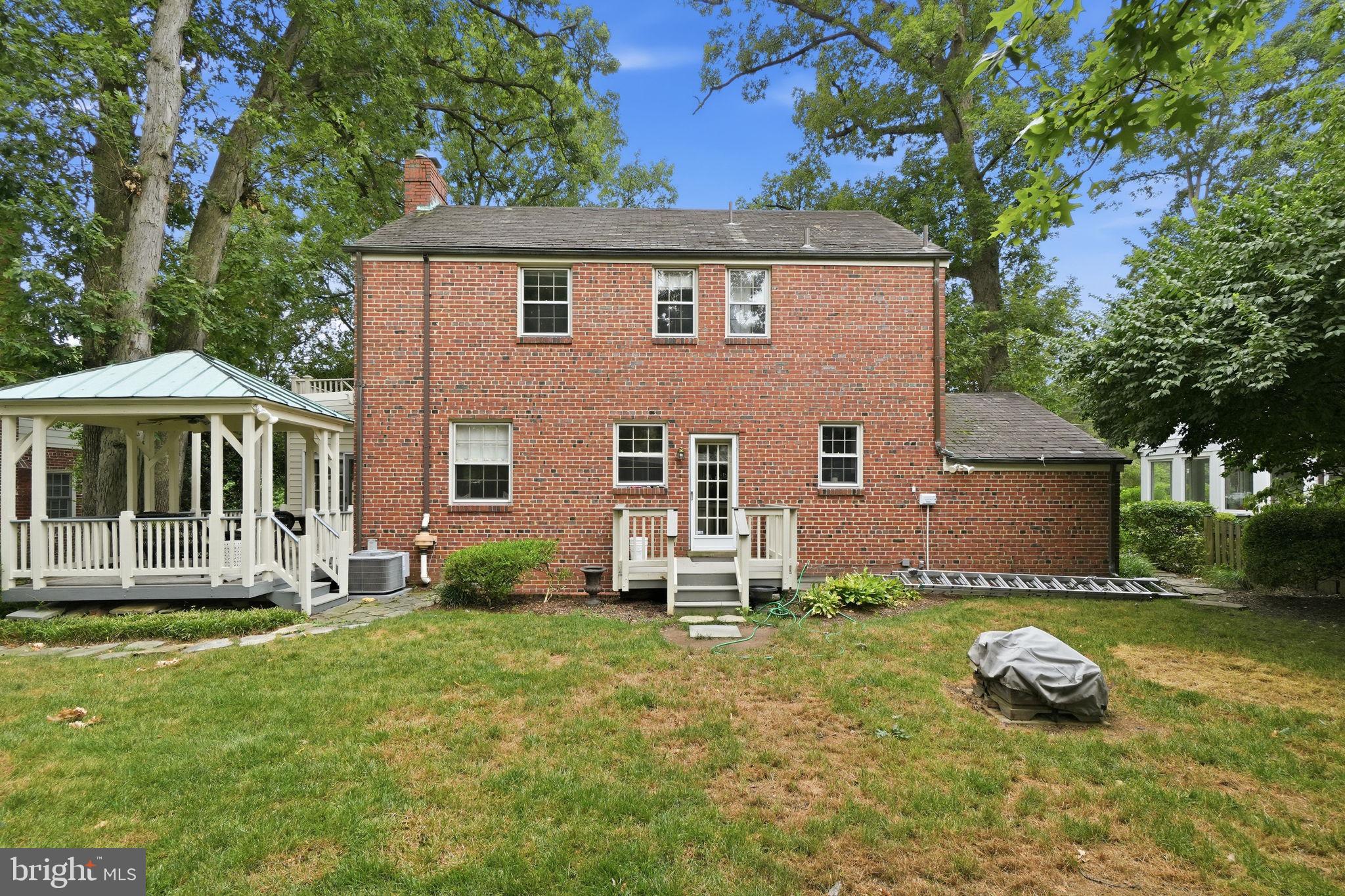 OAKCREST - Residential