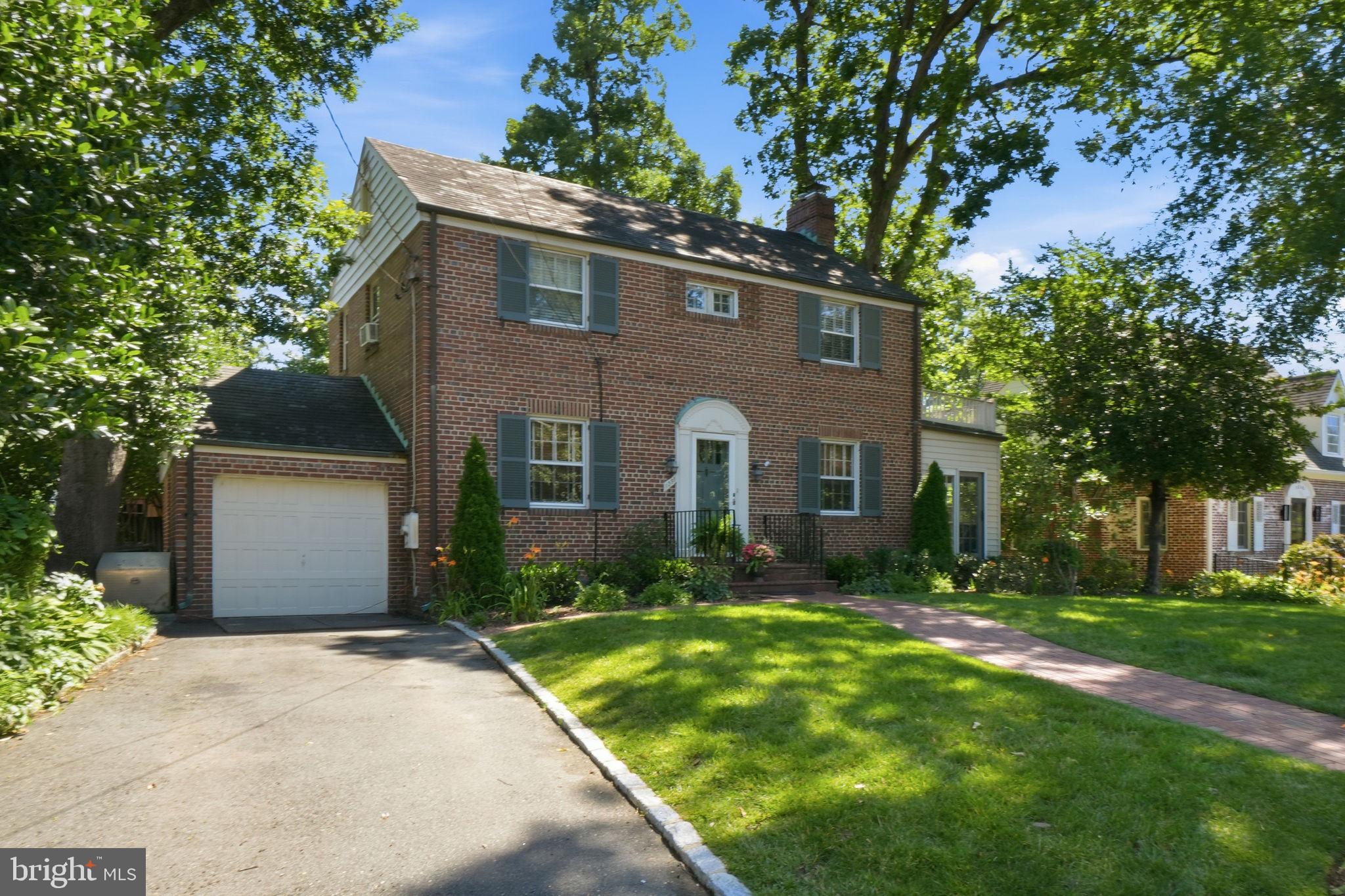 OAKCREST - Residential