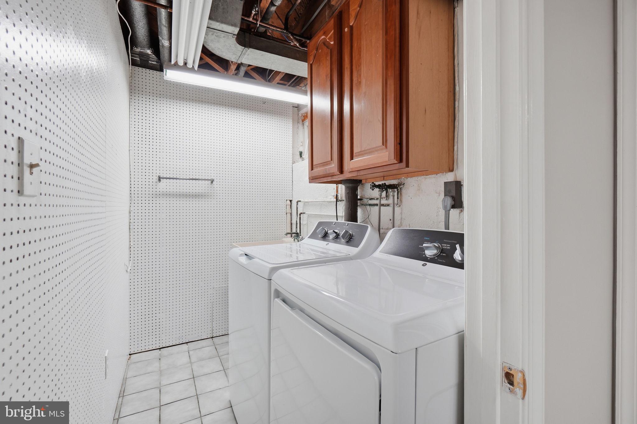 OAKCREST - Residential