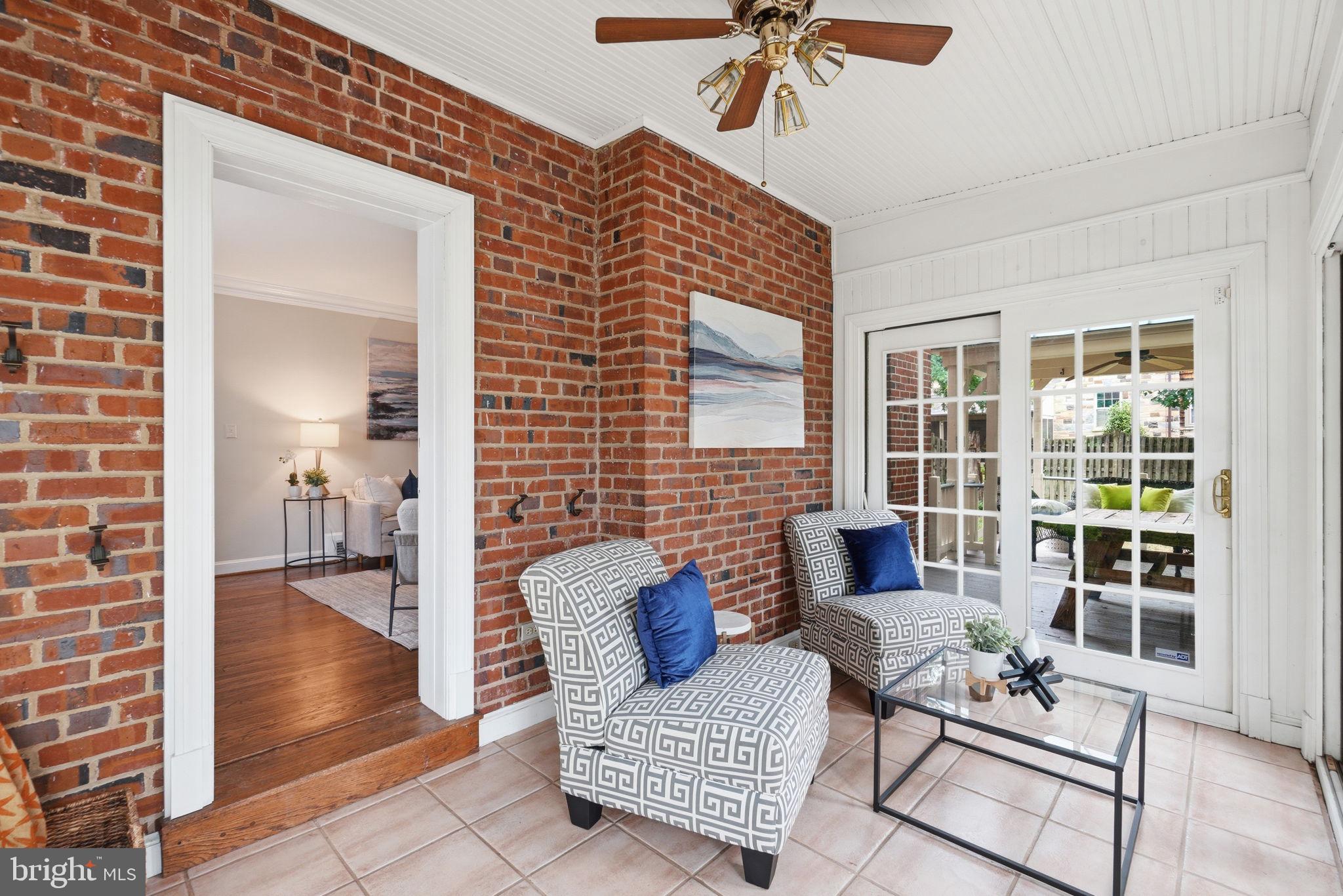 OAKCREST - Residential
