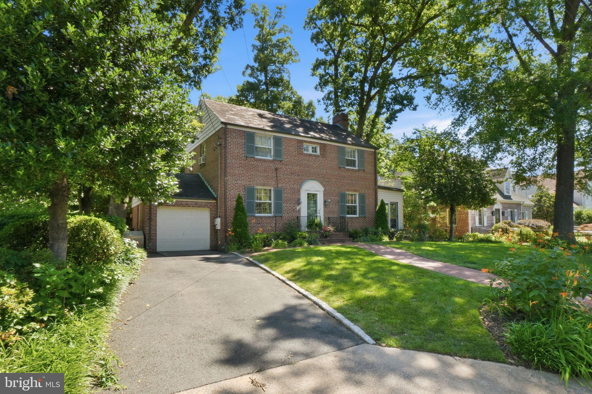 OAKCREST - Residential