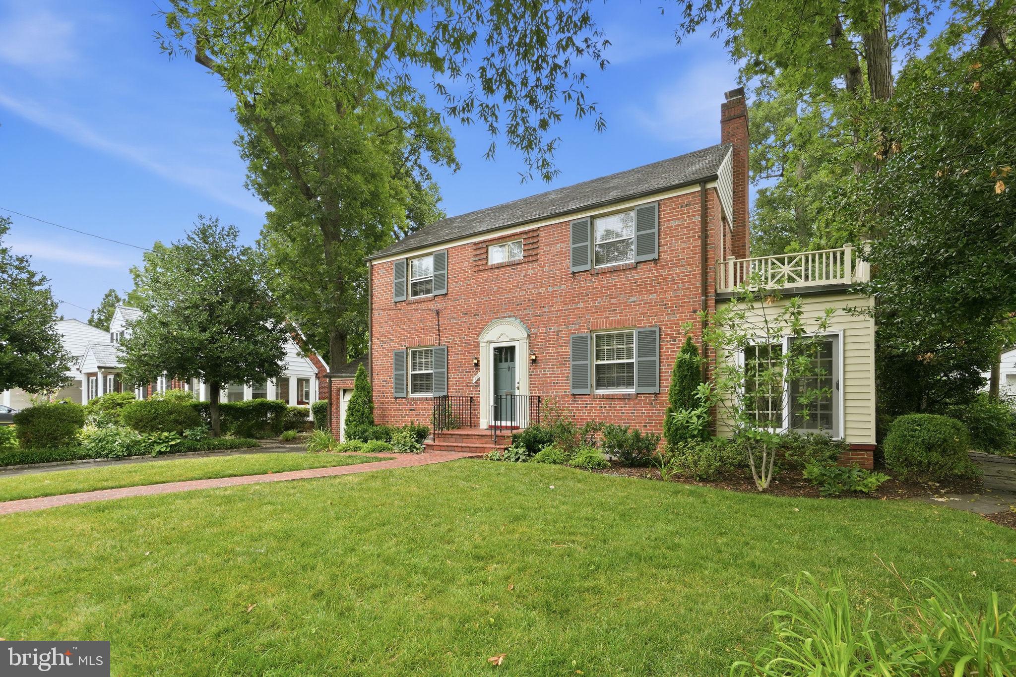 OAKCREST - Residential