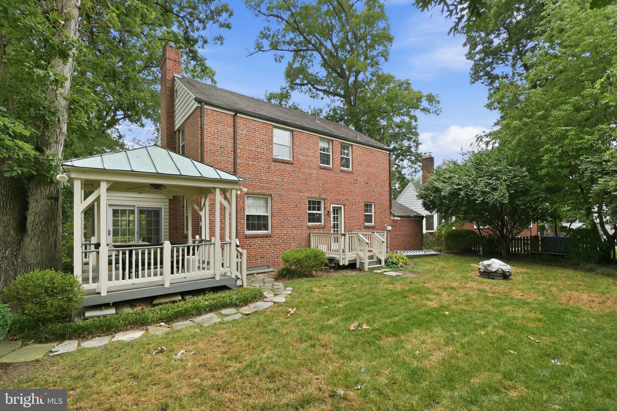 OAKCREST - Residential