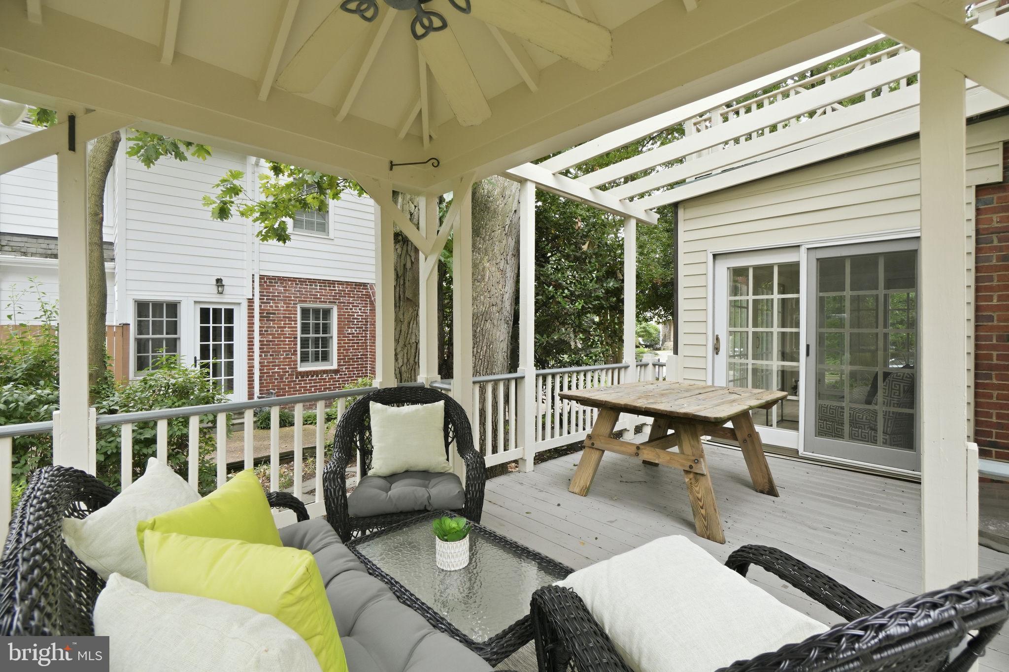 OAKCREST - Residential