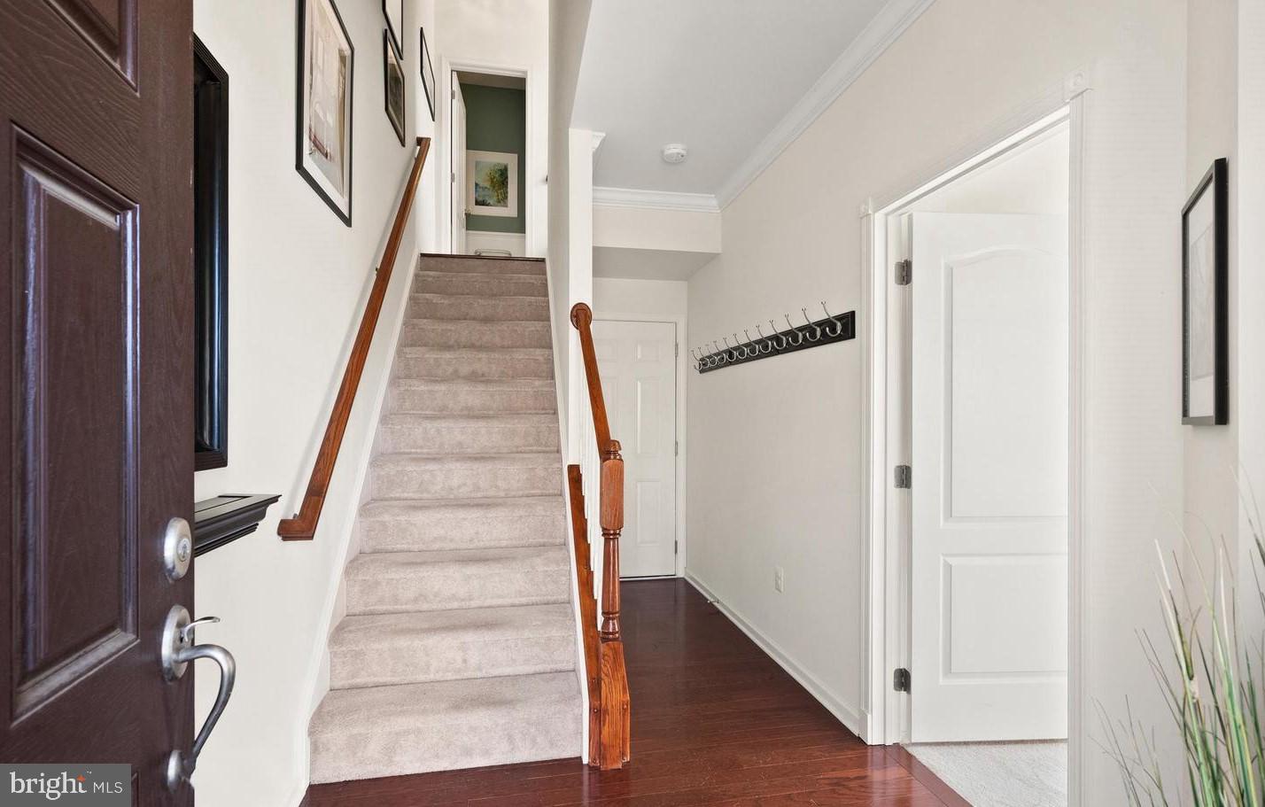 LOUDOUN VALLEY ESTATES 2 - Residential Lease