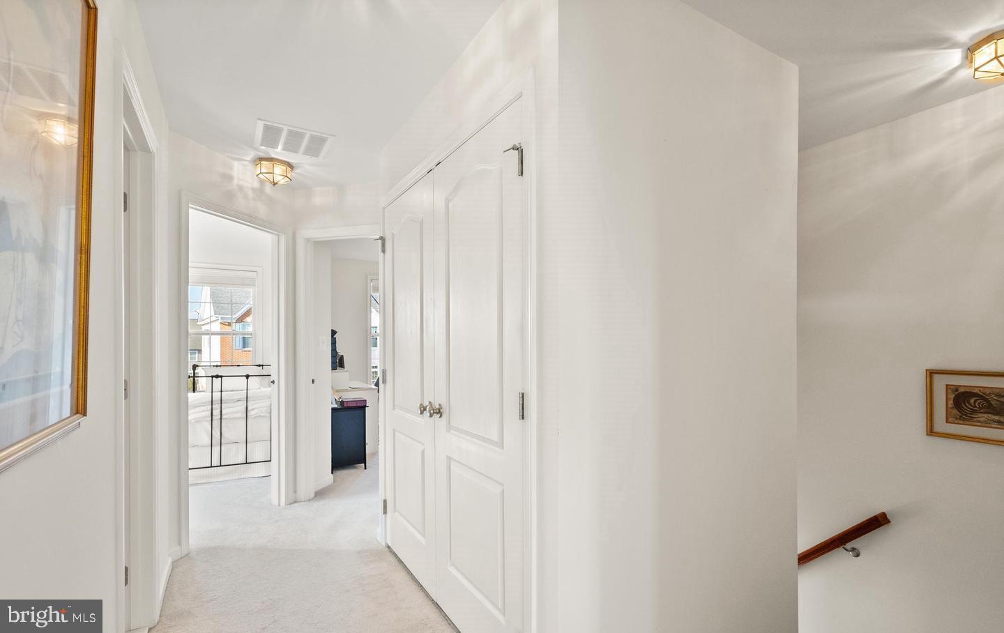 LOUDOUN VALLEY ESTATES 2 - Residential Lease