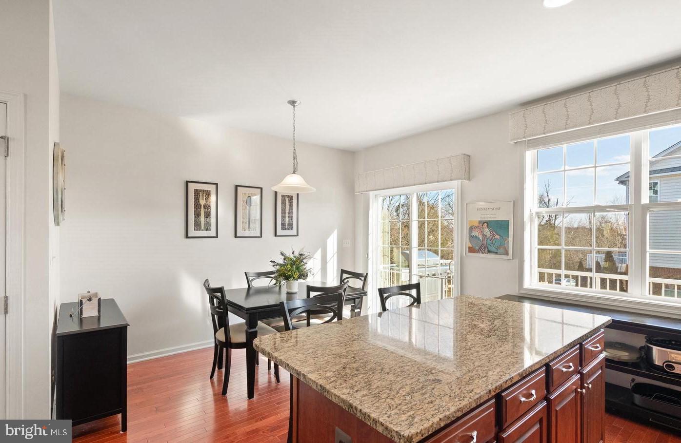 LOUDOUN VALLEY ESTATES 2 - Residential Lease