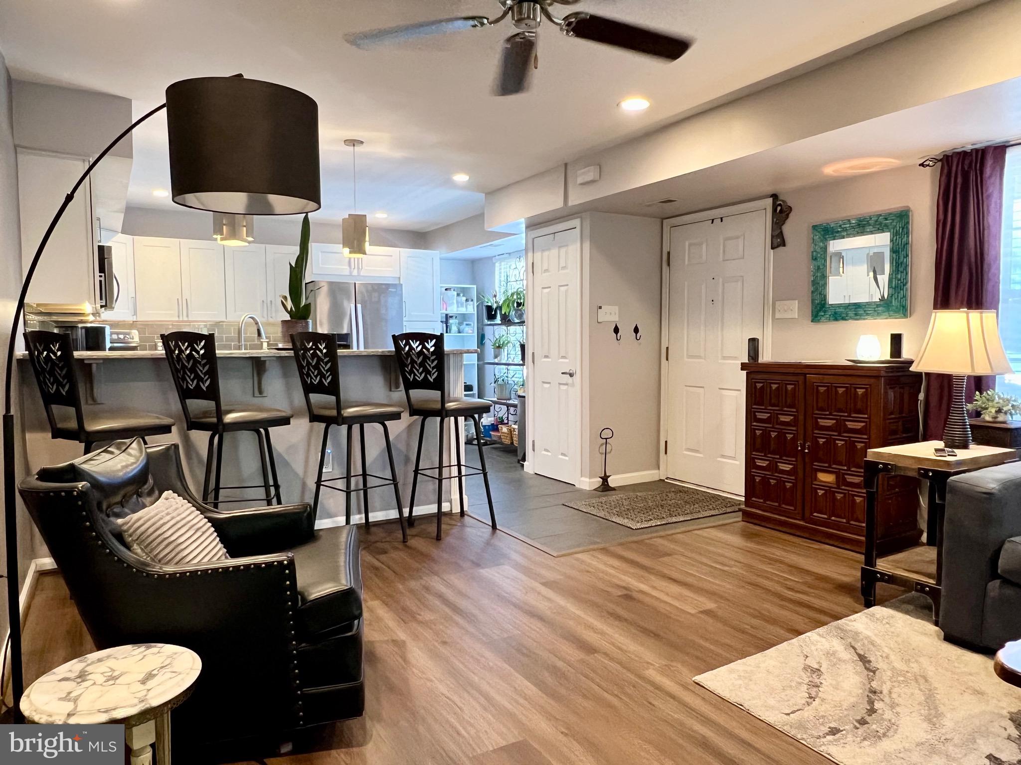 HAMPTON GREENS - Residential