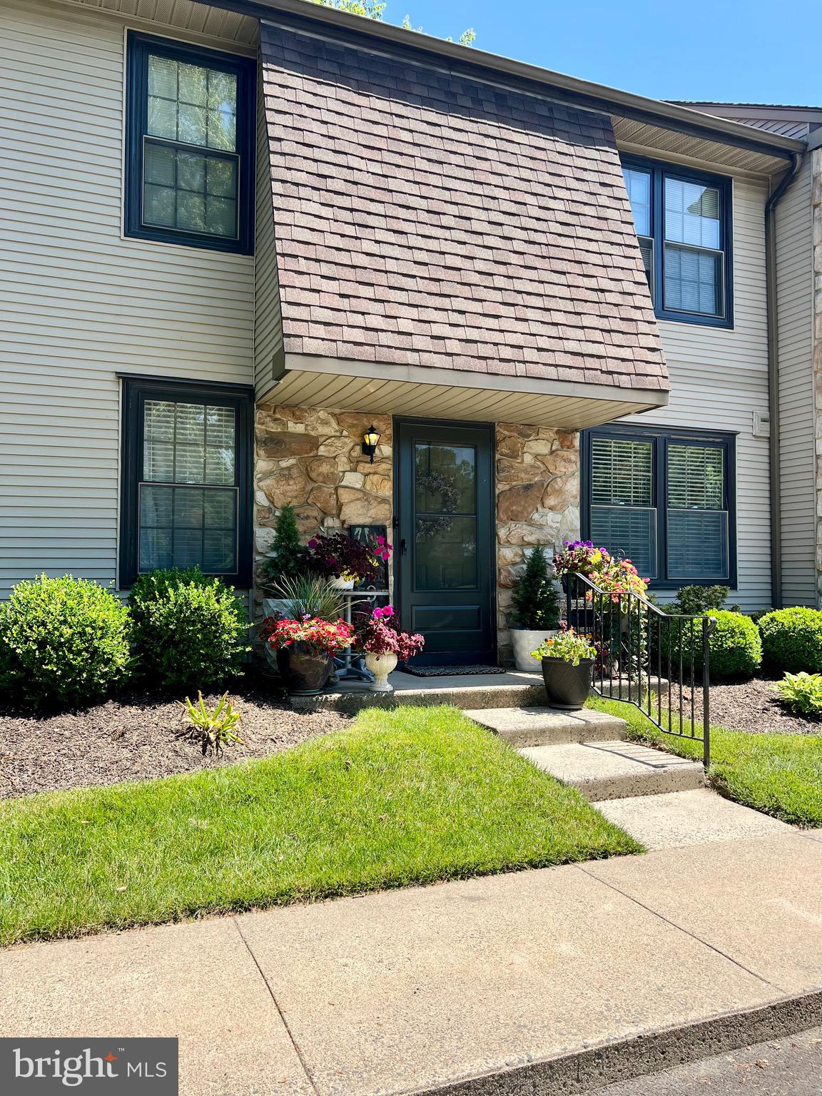 HAMPTON GREENS - Residential