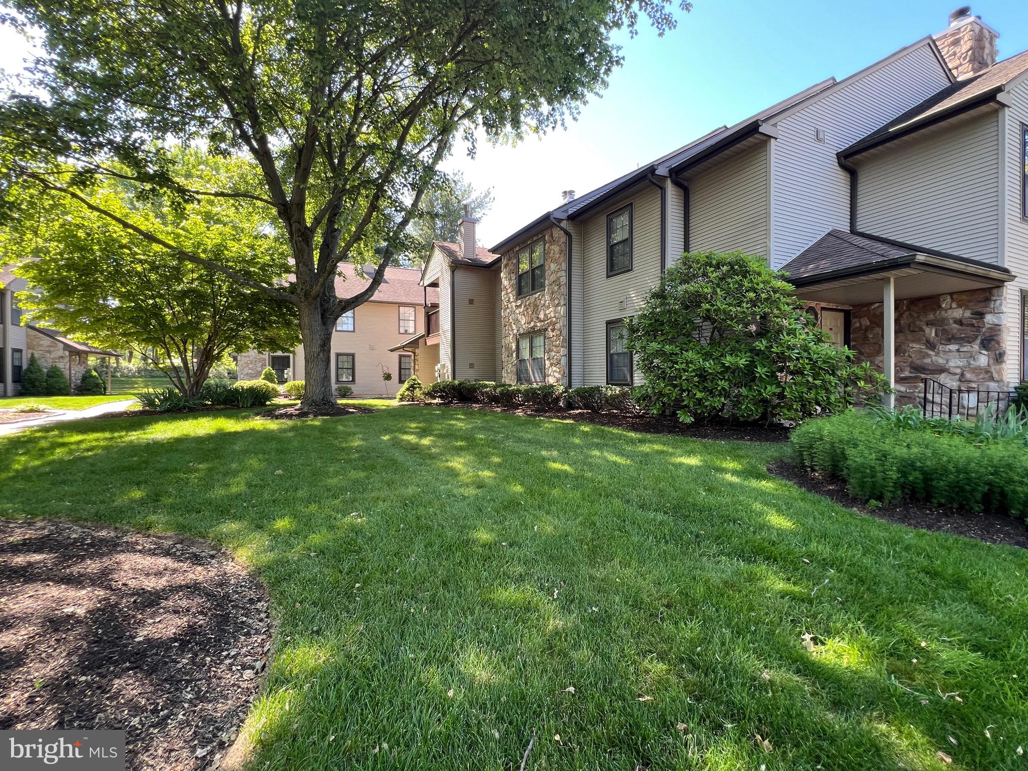 HAMPTON GREENS - Residential