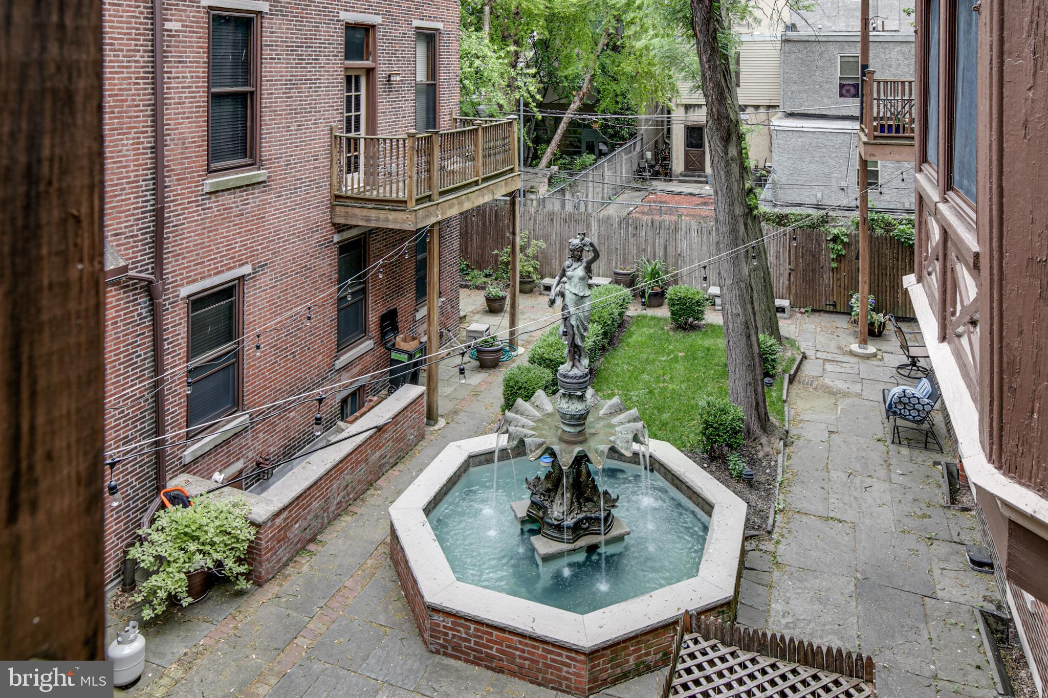FAIRMOUNT - Residential