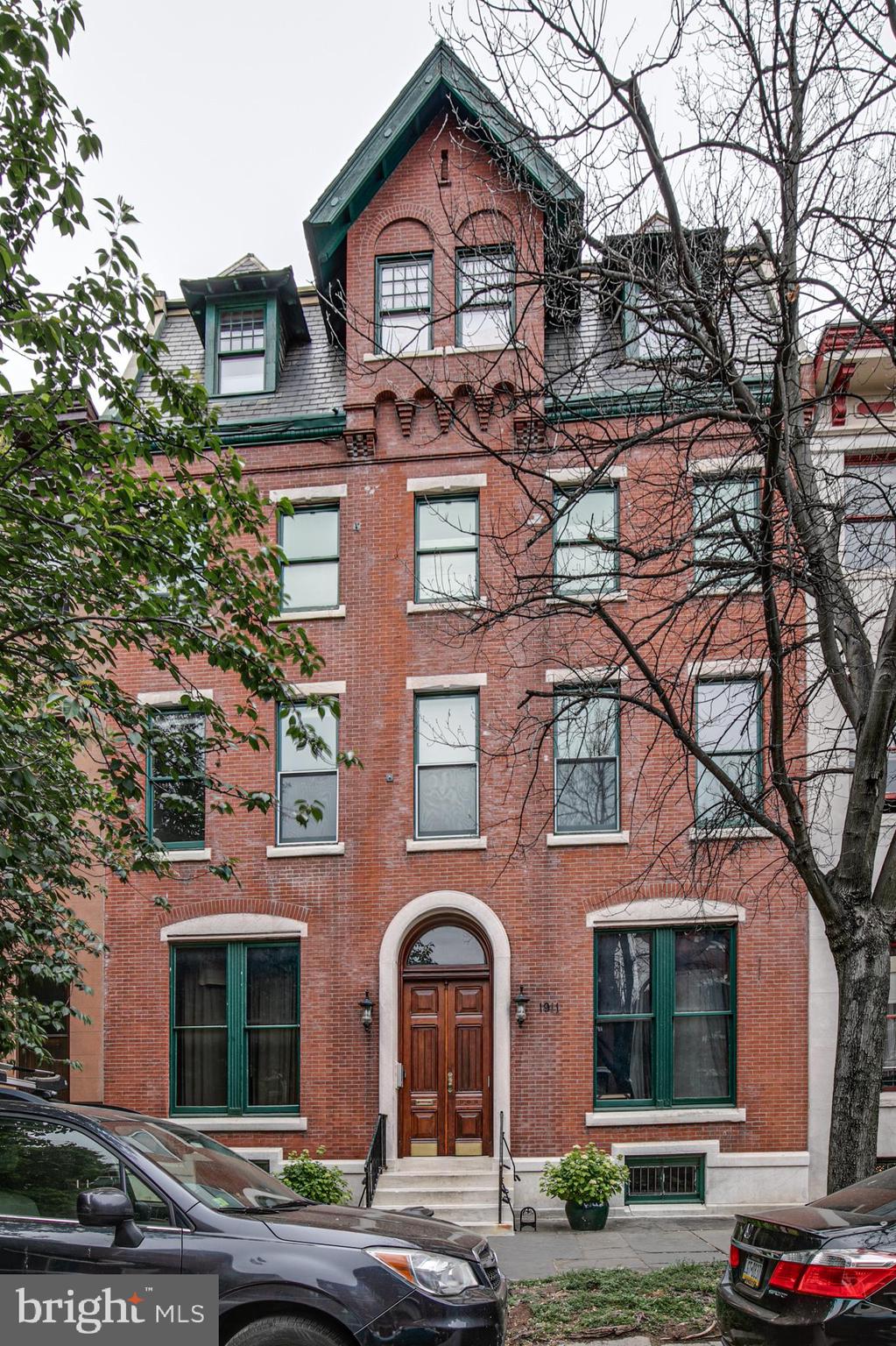 FAIRMOUNT - Residential