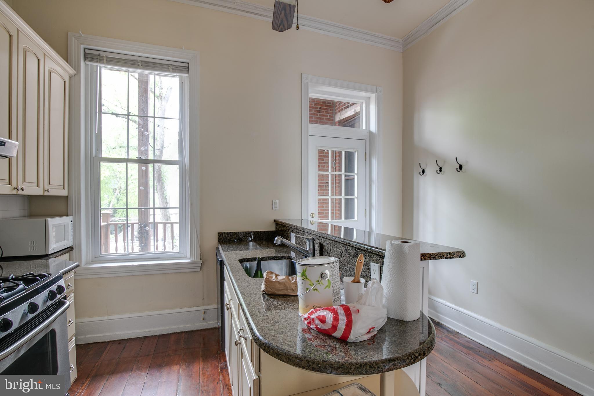 FAIRMOUNT - Residential