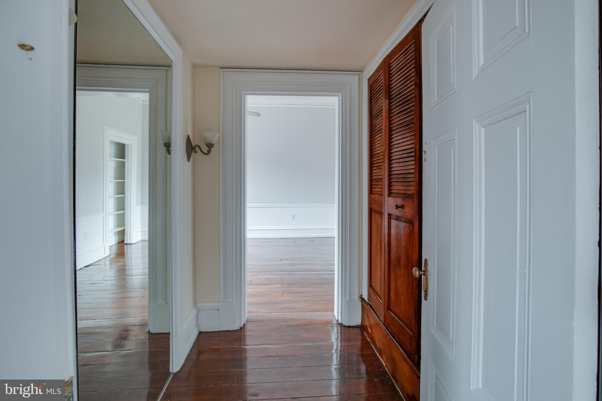 FAIRMOUNT - Residential