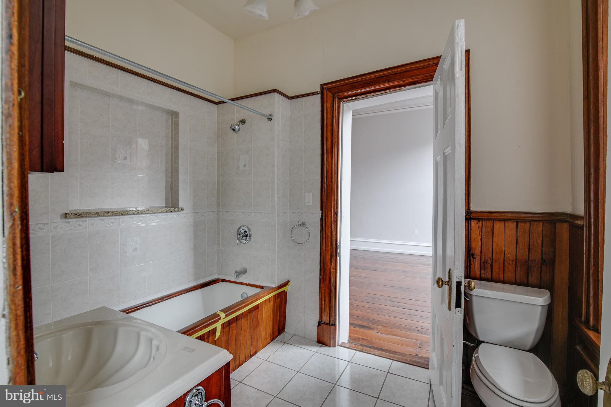 FAIRMOUNT - Residential